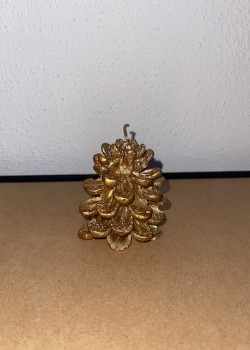 Dennenappel kaars